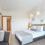 Aluna Ξενοδοχείο