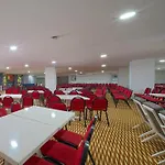 Ξενοδοχείο Aluna 5*