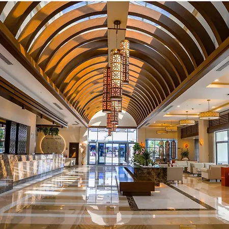 Hotel Aluna 5*