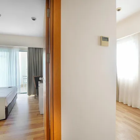 Aluna Otel Side
